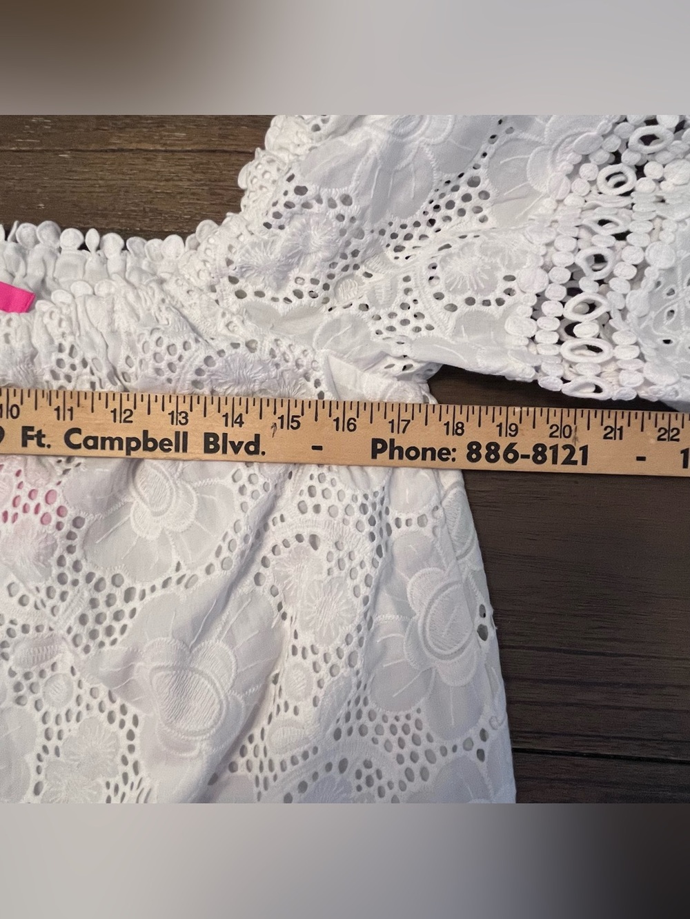 NWT Lily Pulitzer Laurenne White Eyelet Off-Shoulder Women's Top Medium Preppy - Picture 6 of 6